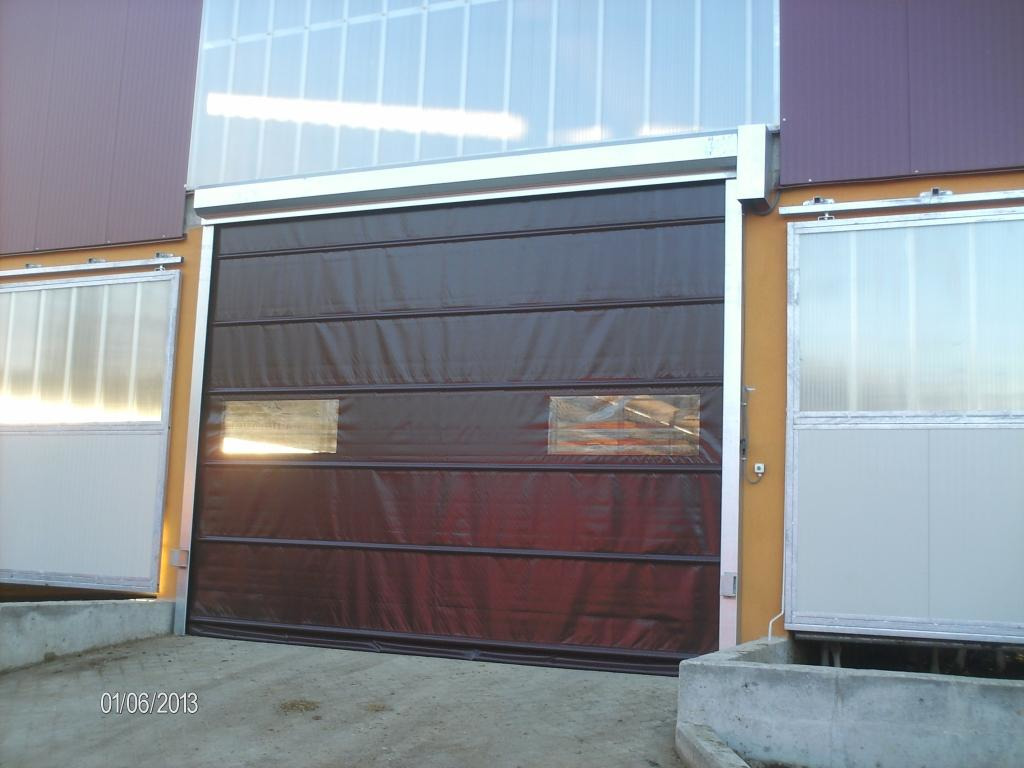 Roll-up Speed Doors With Whole Canvas And Integrated Metal Profiles - 4/6