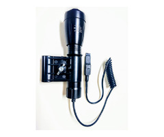 Компактен и мощен тактически  фенер за ловджии  BL-Q1891